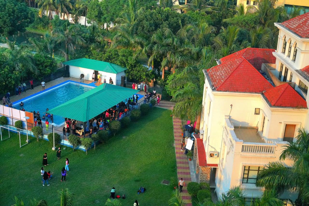 Aristocrat Hotel Kalküta Dış mekan fotoğraf