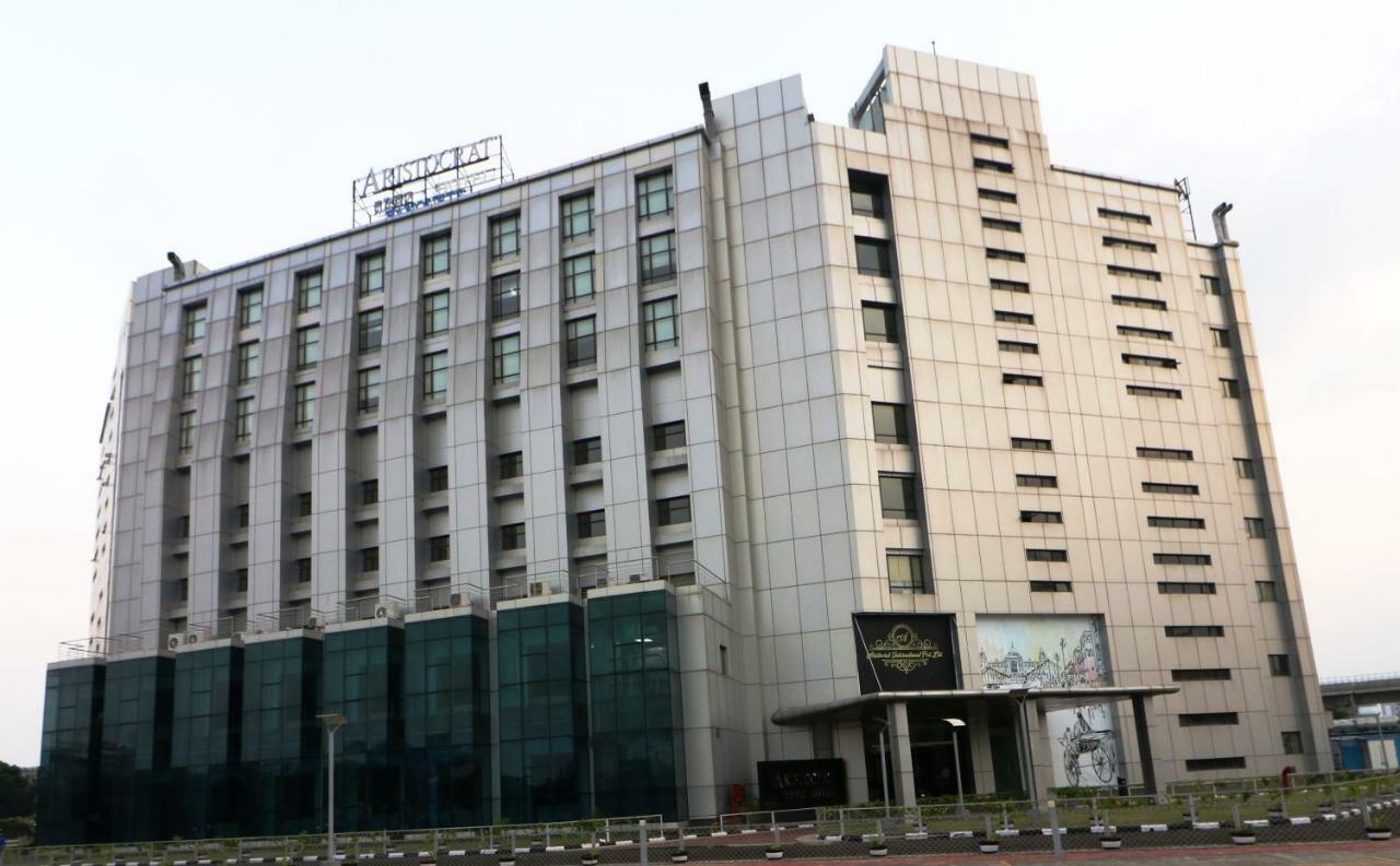 Aristocrat Hotel Kalküta Dış mekan fotoğraf