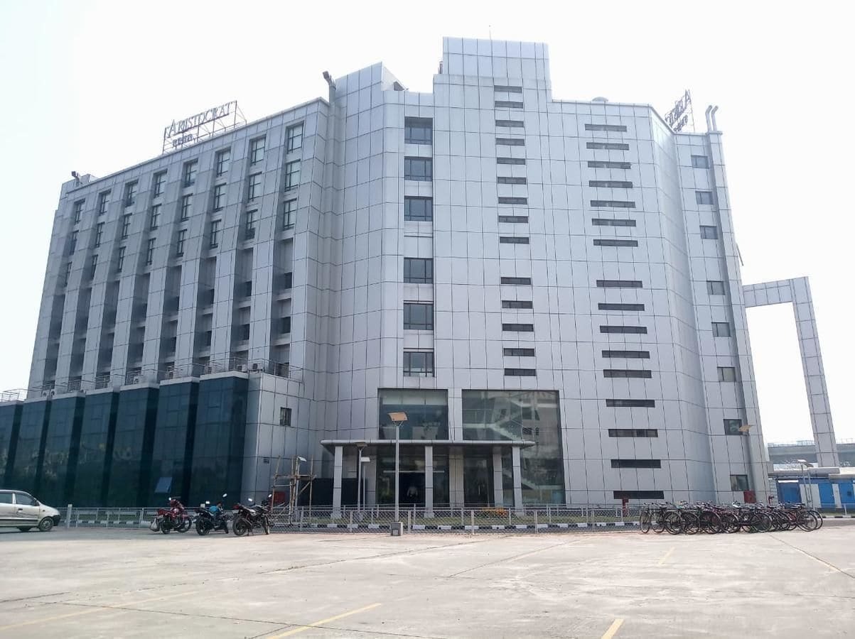 Aristocrat Hotel Kalküta Dış mekan fotoğraf